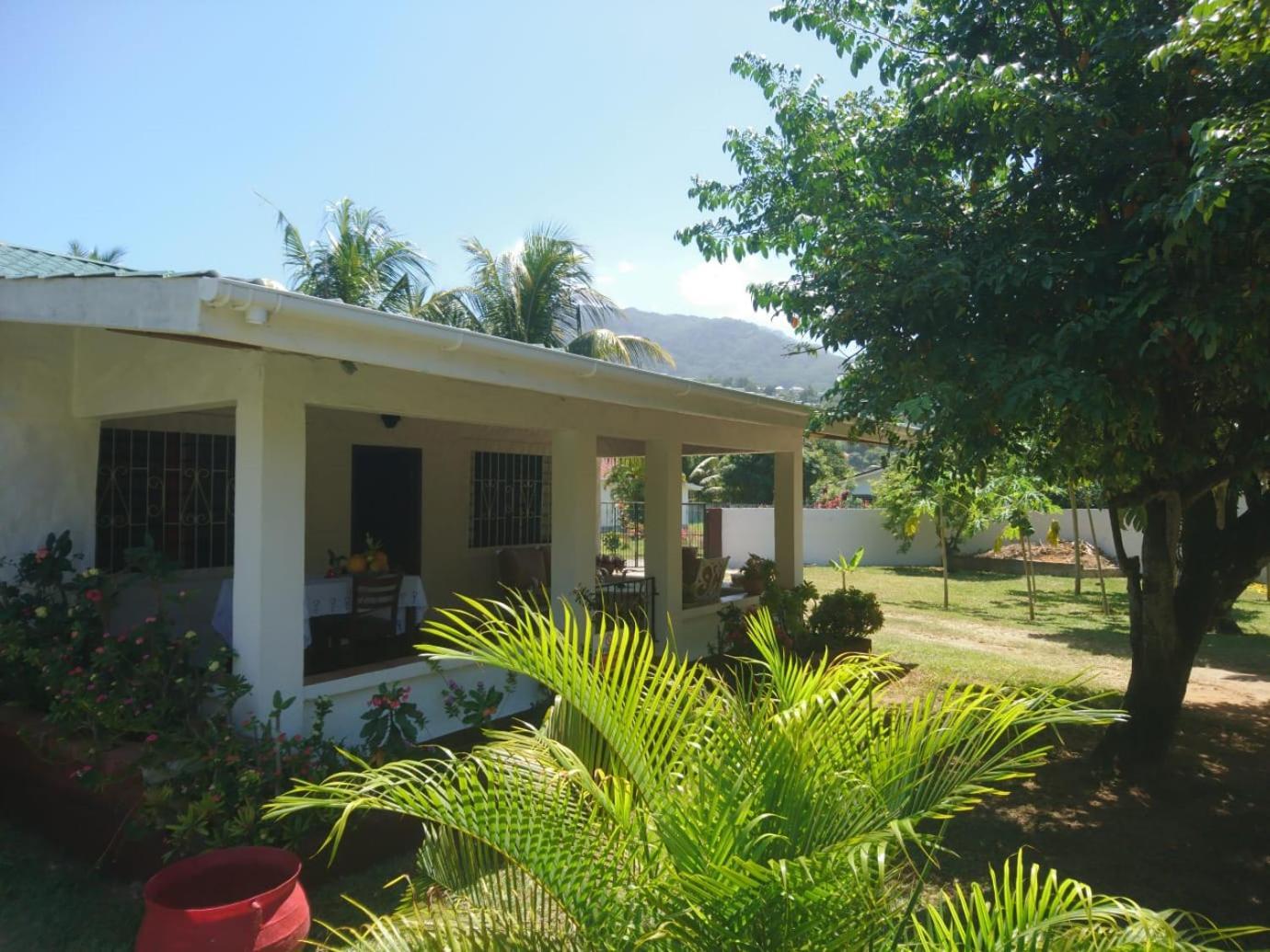 Hcs Bungalows Turtle Bay Rustic Bungalow Au Cap ภายนอก รูปภาพ